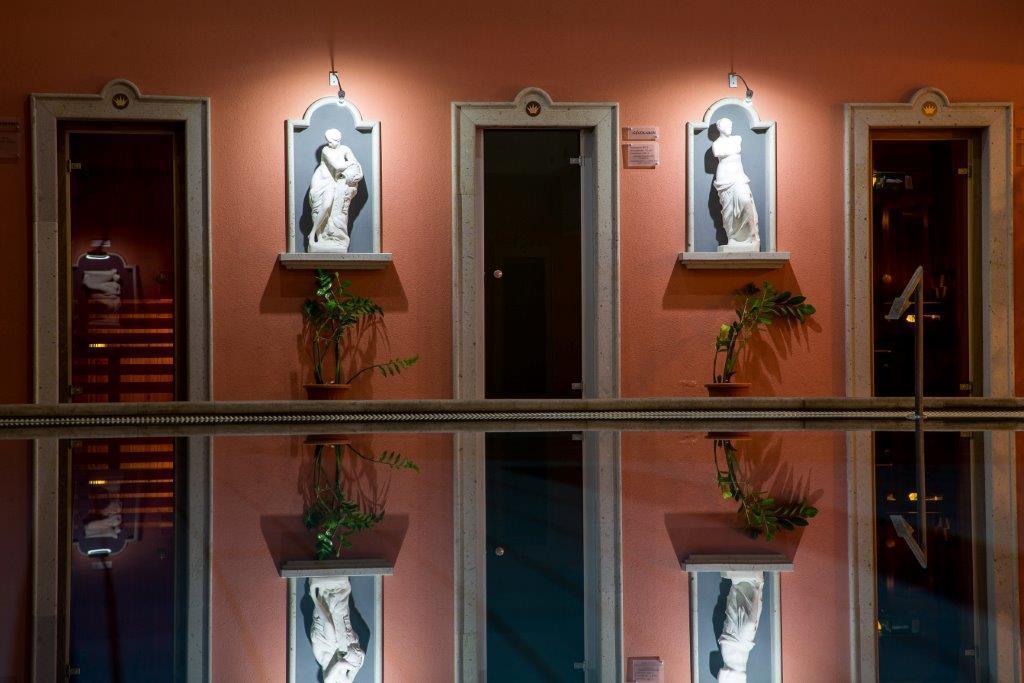 Egri Korona Borhaz Es Wellness Hotel Demjén Εξωτερικό φωτογραφία