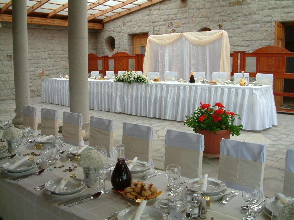 Egri Korona Borhaz Es Wellness Hotel Demjén Εξωτερικό φωτογραφία